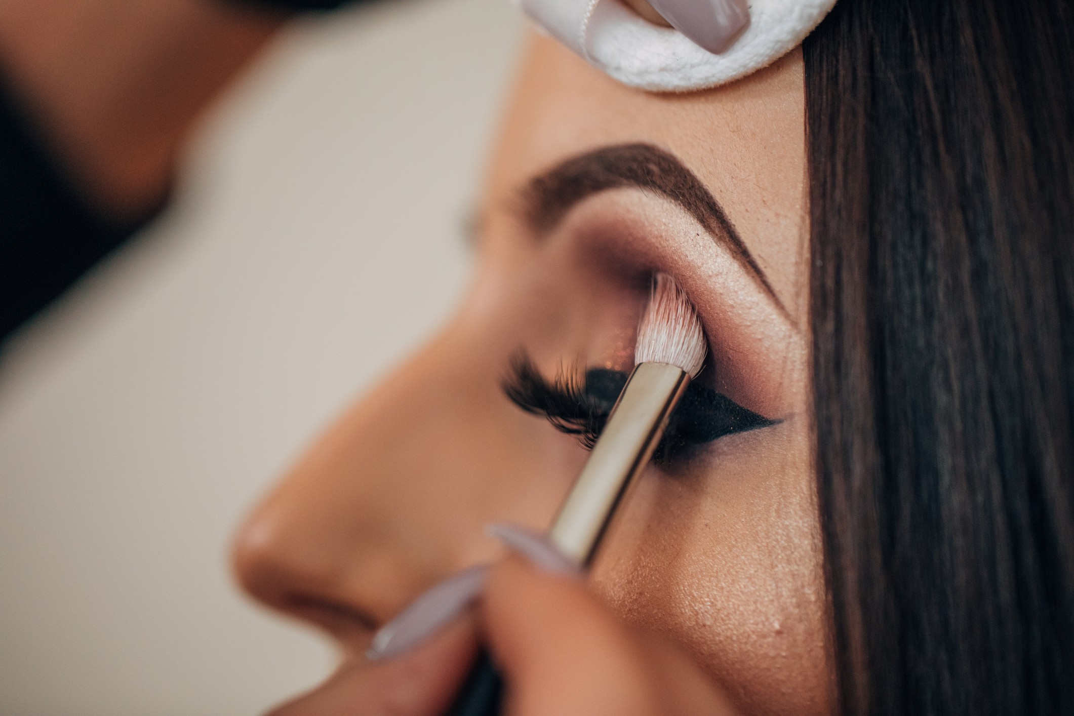 Como fazer maquiagem degradê nos olhos - Site de Beleza e Moda